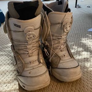 White Vans Snowboard Boots Size 7